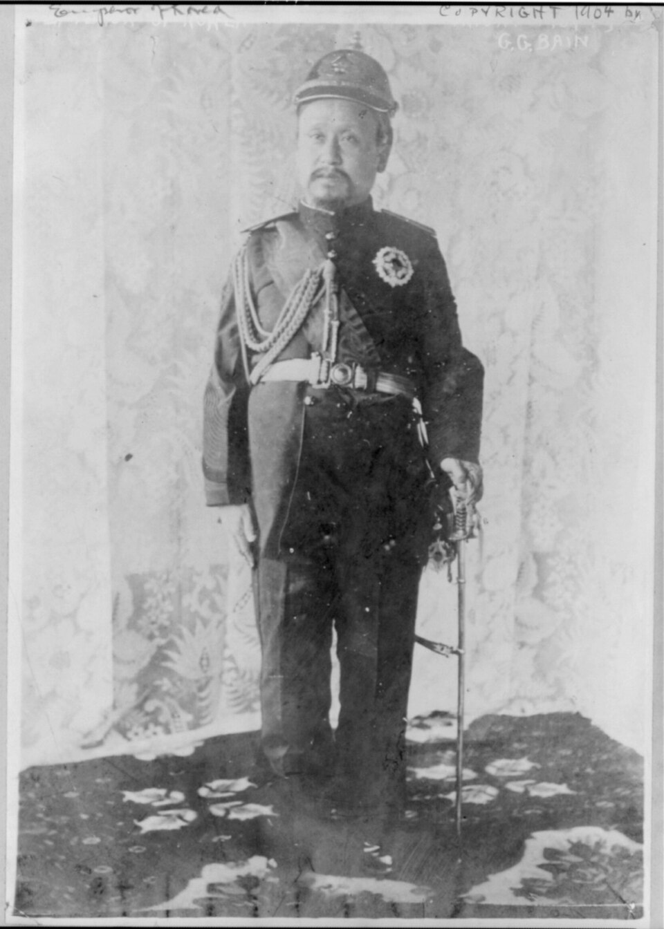 Portrait of Emperor Gojong (Emperor Gwangmu, 1852–1919), the first emperor of the Korean Empire. Gojong pursued the 'Gwangmu Reforms' for self-directed modernization, but was stripped of diplomatic rights by the Eulsa Treaty in 1905 and forced to abdicate in 1907 after the Hague Secret Emissary affair.